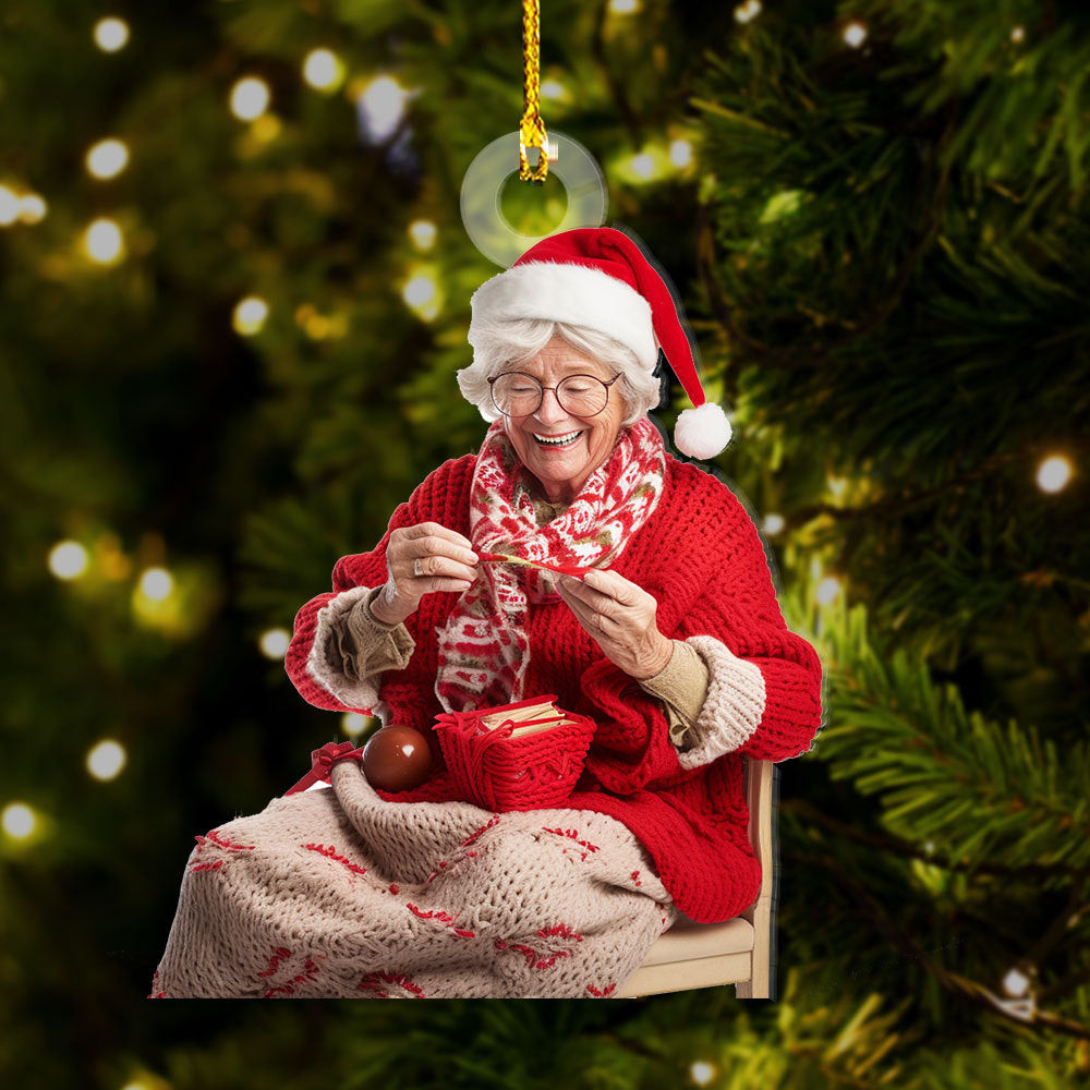 Personalized Acrylic Ornament - Gift For For Knitters & Crocheters - Knitting Old Woman Photo AC