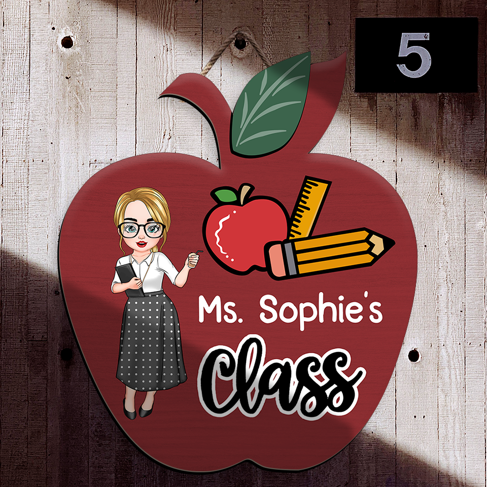 Personalized Teacher Notebook Paper Apple Shaped Door Sign, Welcome Classroom Door Hanger AE